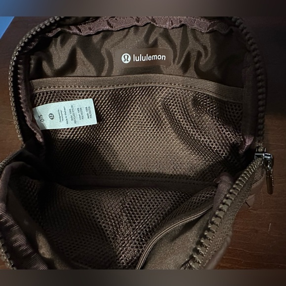 Everywhere Belt Bag 1L - Picture 5 of 5